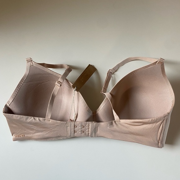 SKIMS Wireless Form T-Shirt Bra in Mica NWT size 36C - Picture 2 of 5